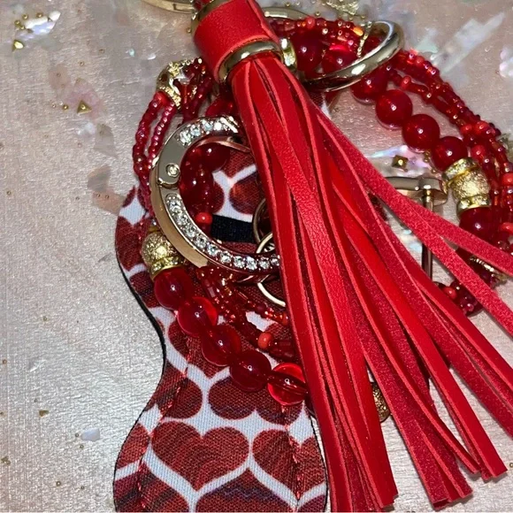 Heart Bracelet Keychain - Picture 9 of 14